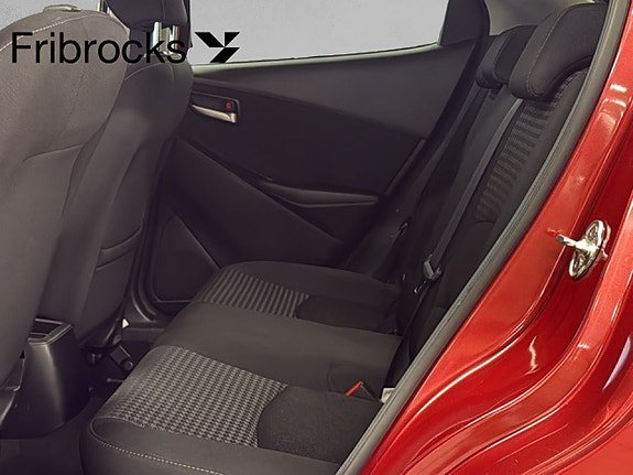 Vehicle Image 11