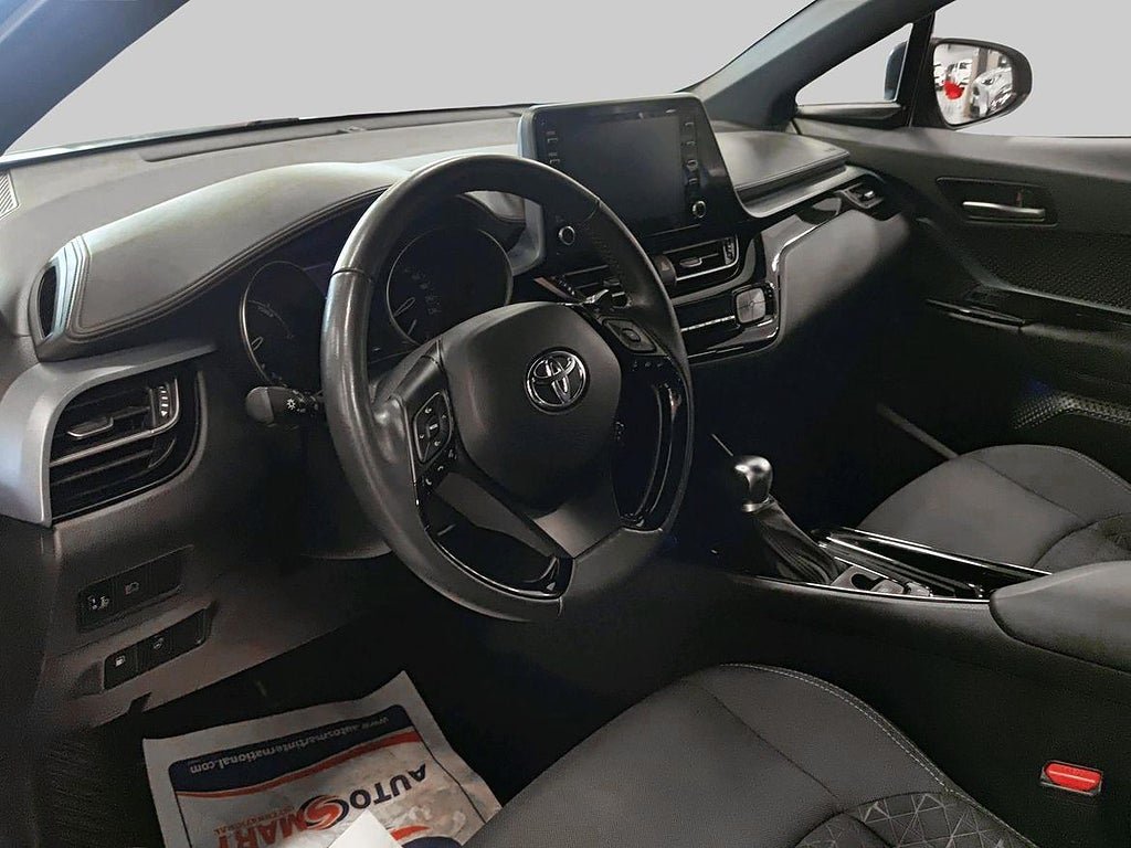 Vehicle Image 14