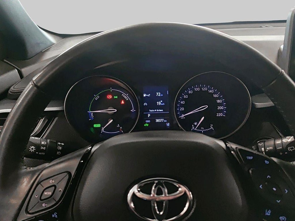 Vehicle Image 15