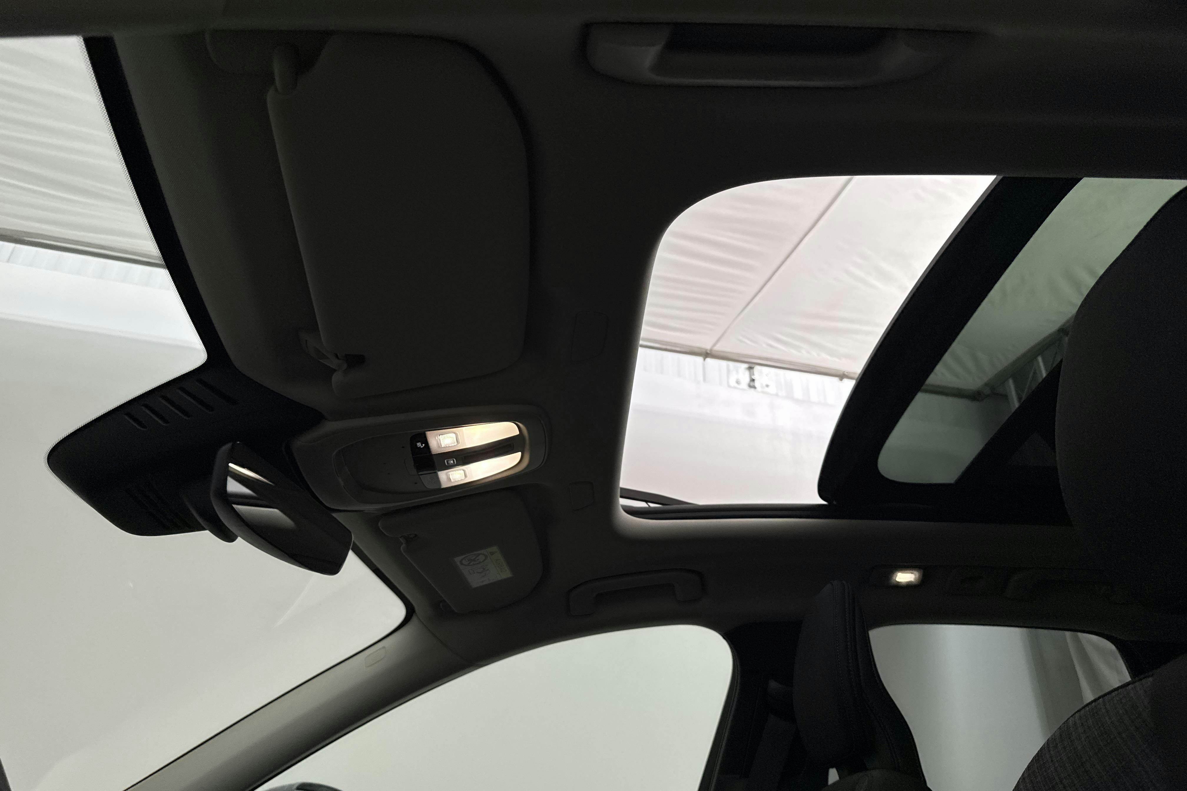 Vehicle Image 19