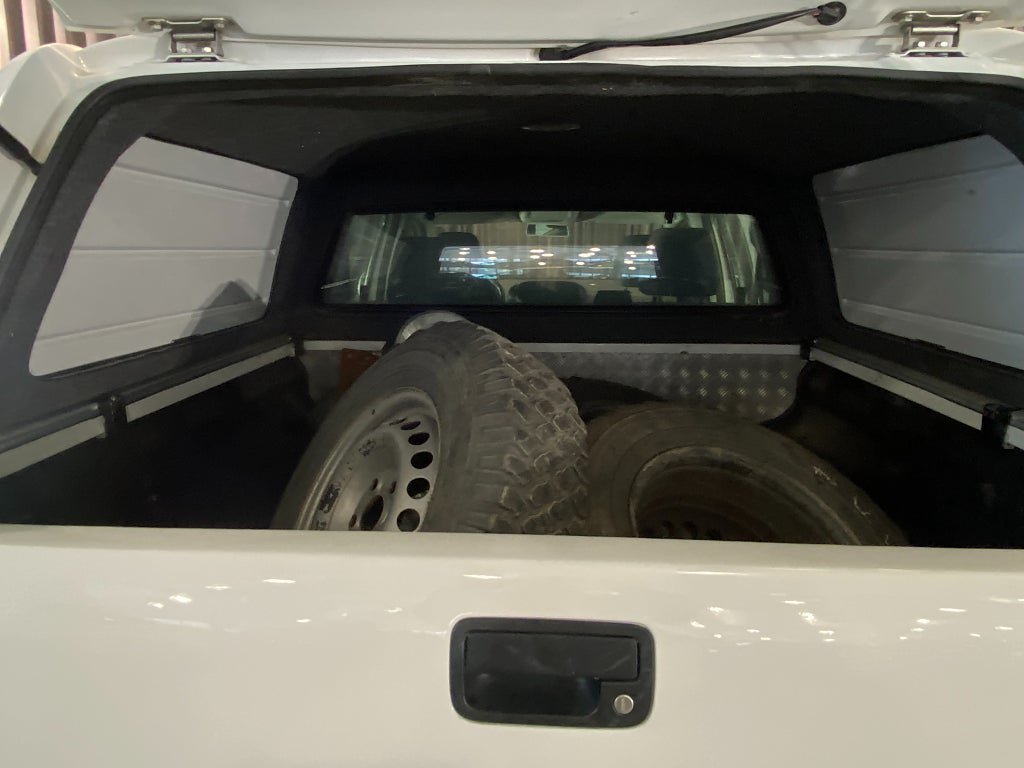 Vehicle Image 12