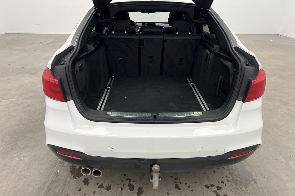 Vehicle Image 26