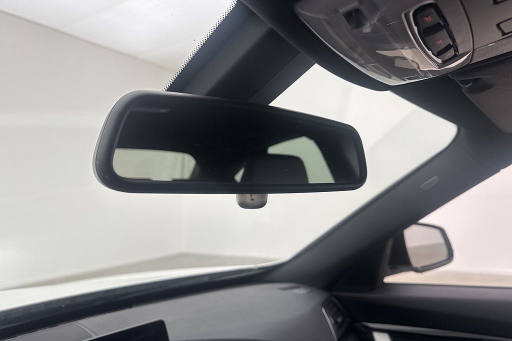 Vehicle Image 27