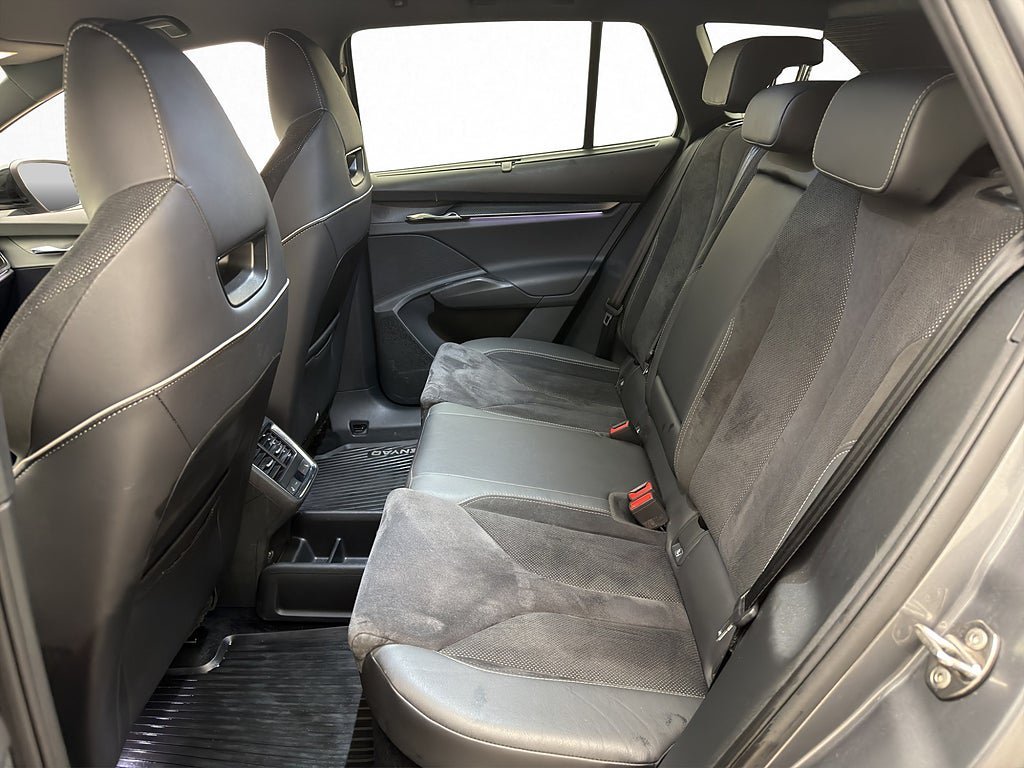 Vehicle Image 28