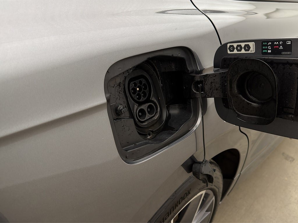 Vehicle Image 36