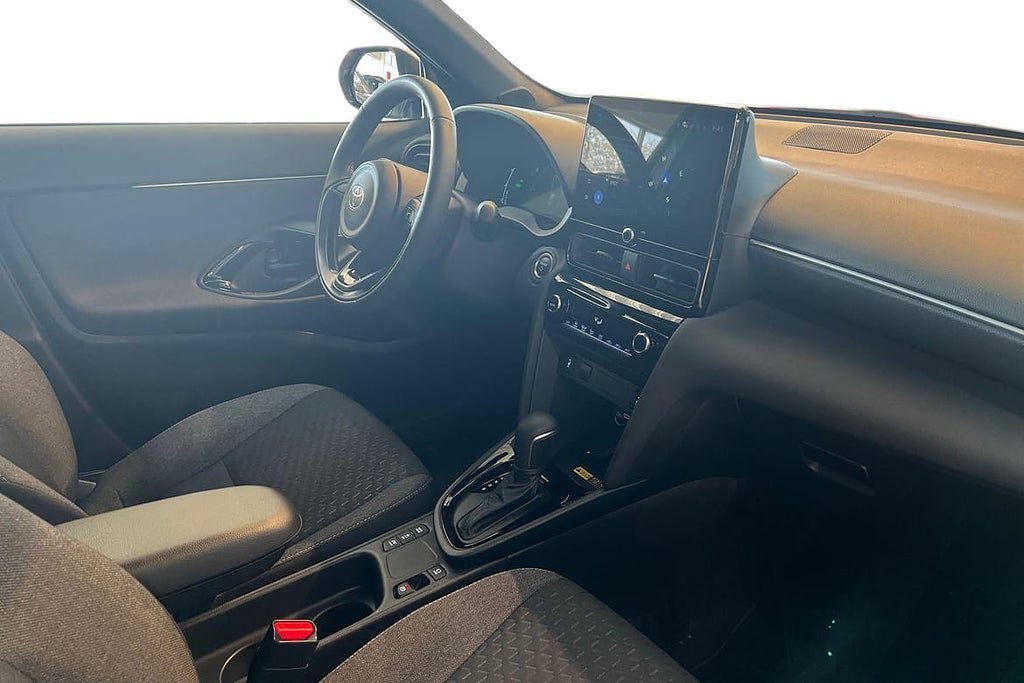 Vehicle Image 6