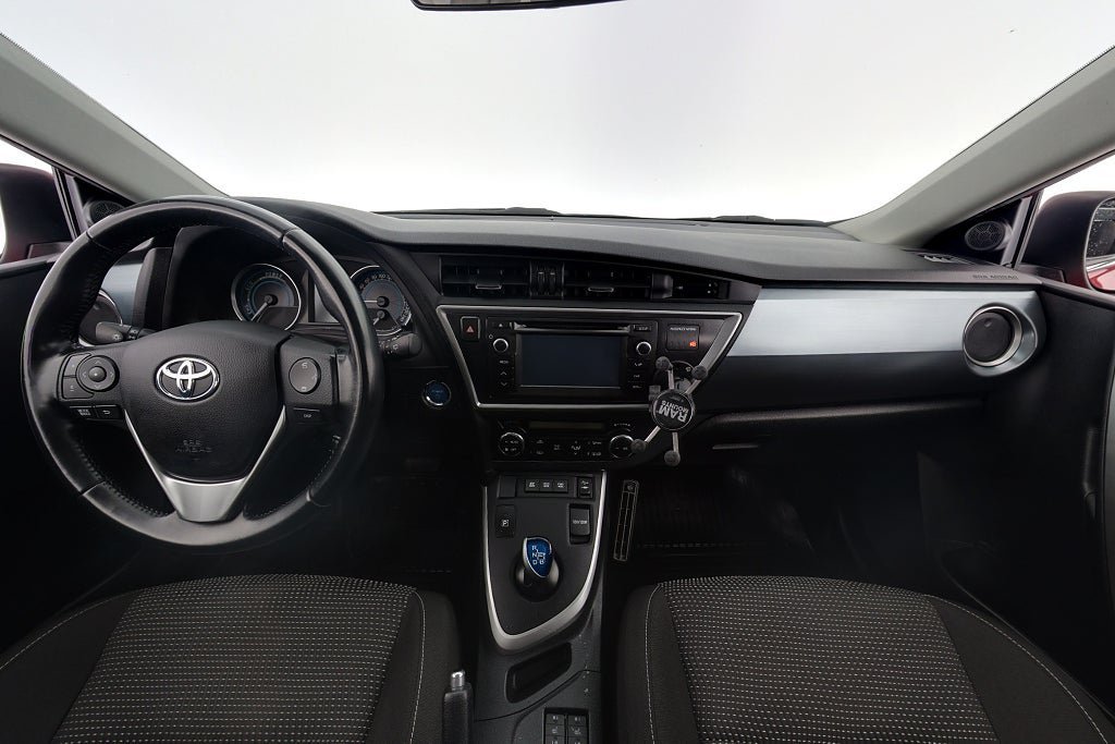 Vehicle Image 13
