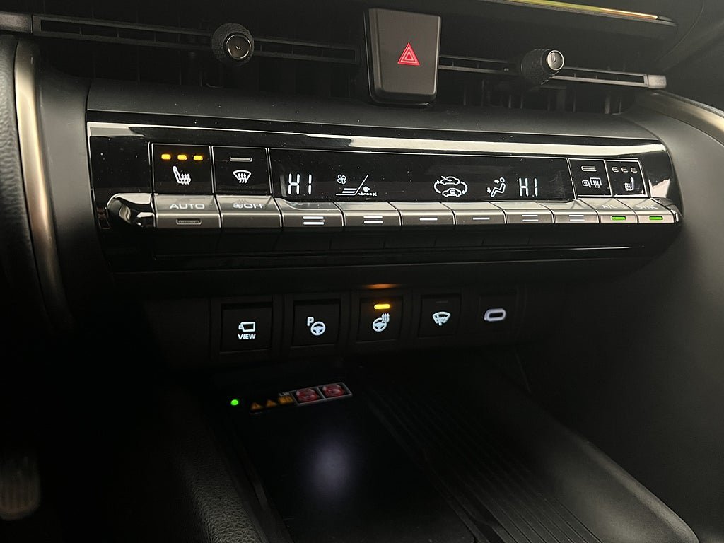 Vehicle Image 27