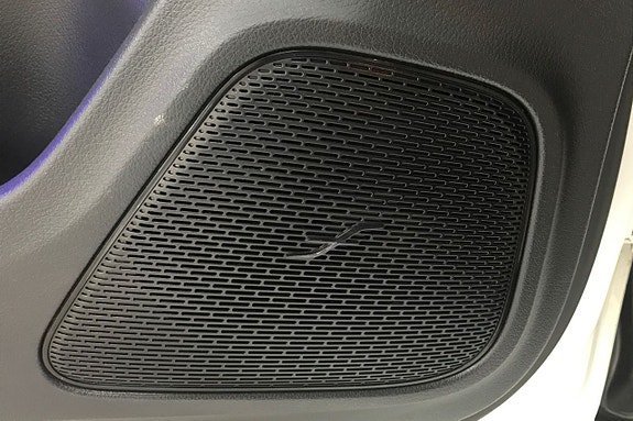 Vehicle Image 28