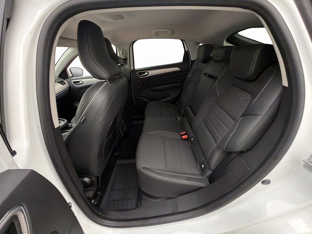 Vehicle Image 26
