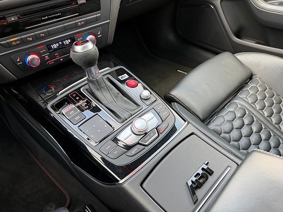 Vehicle Image 38