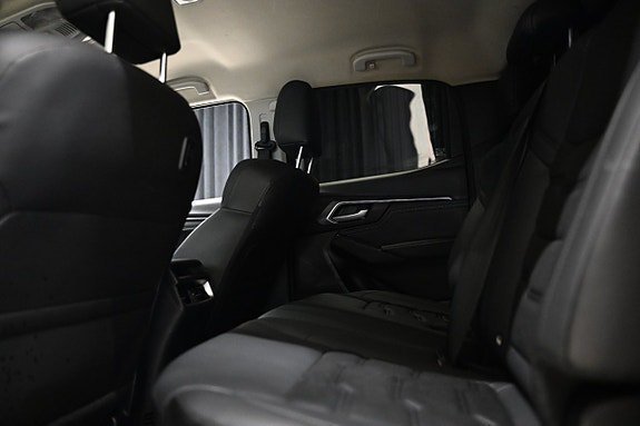 Vehicle Image 24