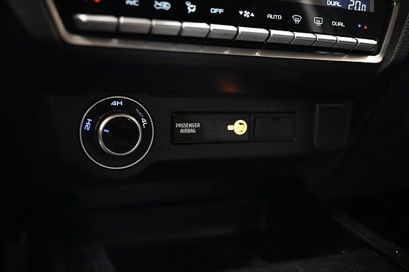 Vehicle Image 26