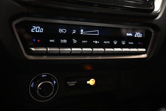 Vehicle Image 27