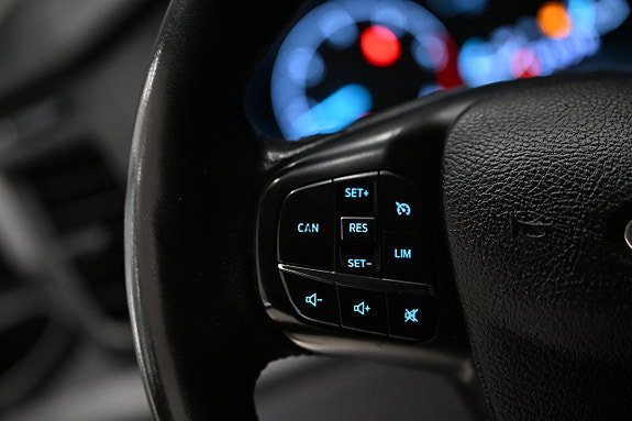 Vehicle Image 27