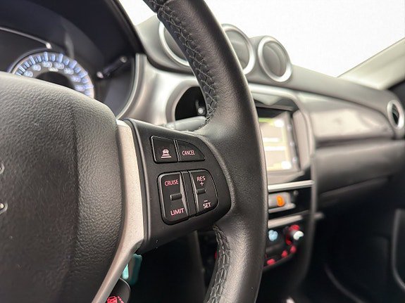 Vehicle Image 17