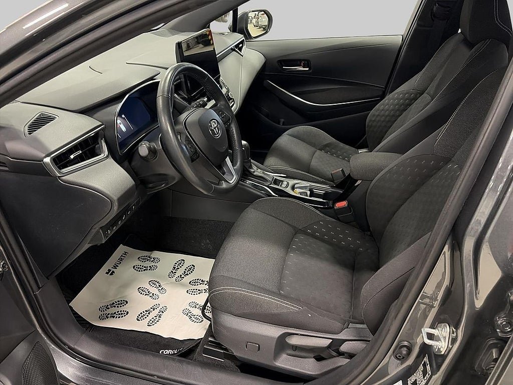 Vehicle Image 14