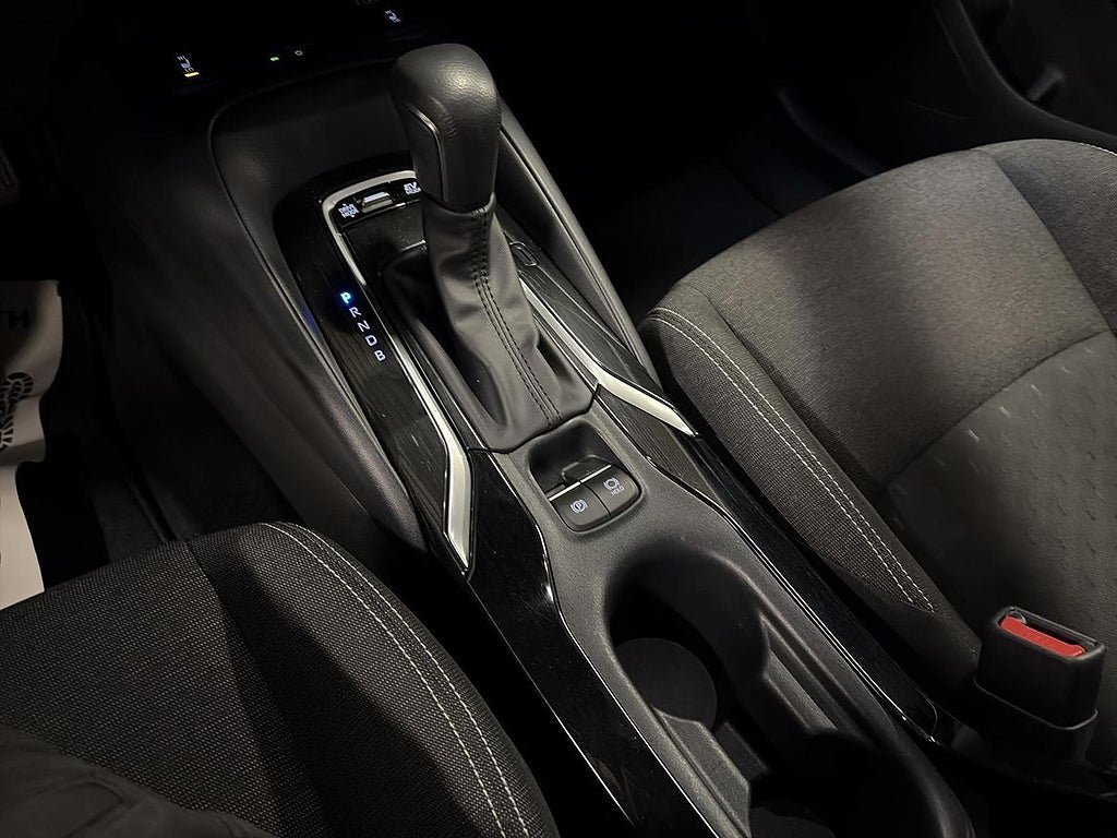 Vehicle Image 18