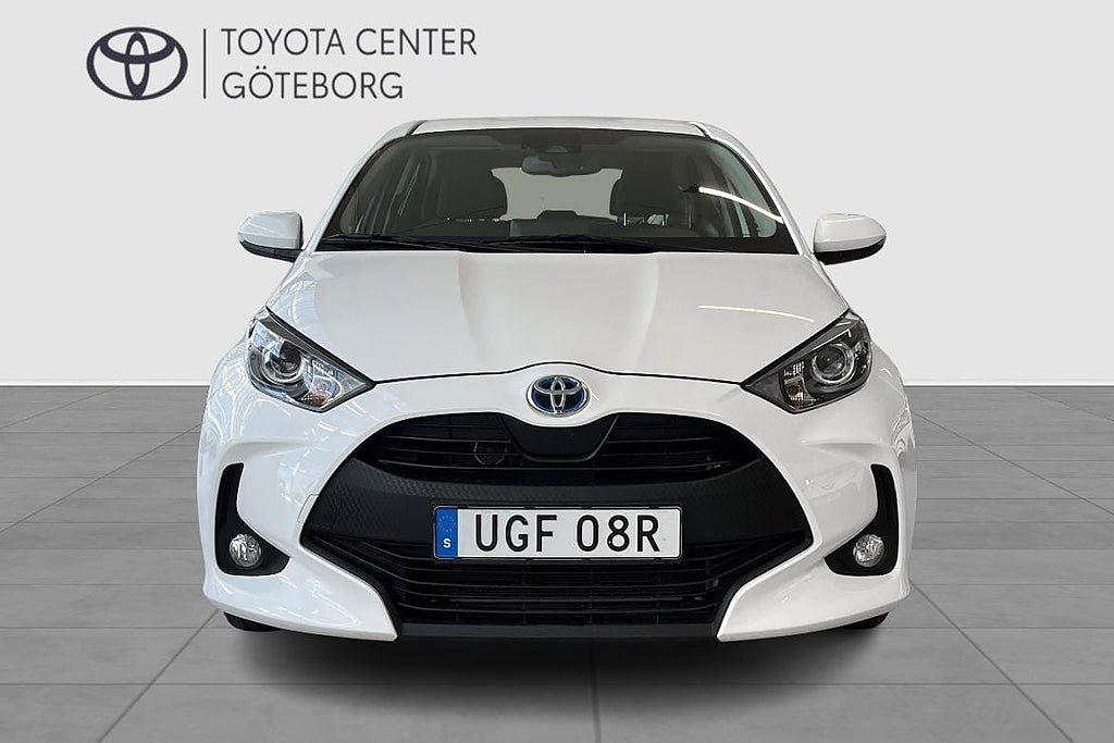 Vehicle Image 8