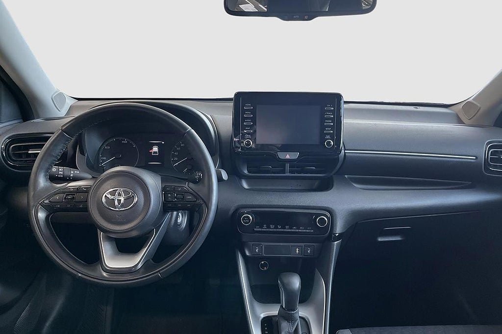 Vehicle Image 11