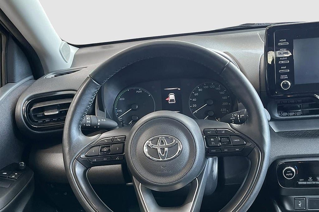 Vehicle Image 12