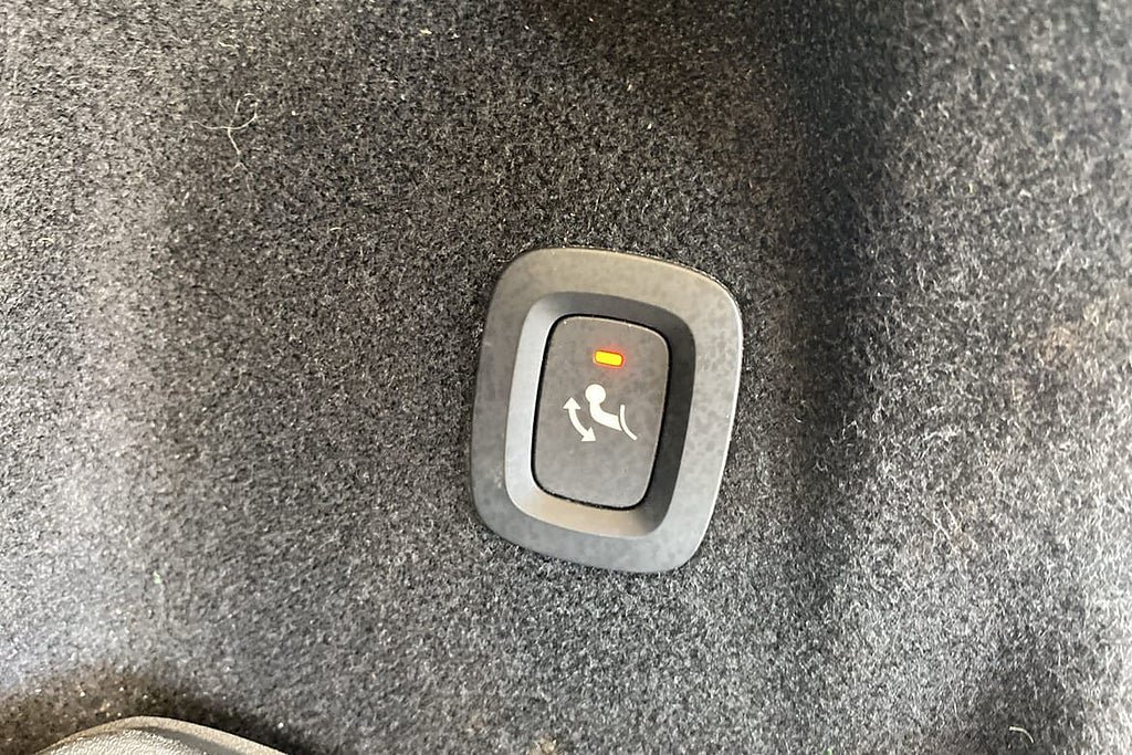 Vehicle Image 28