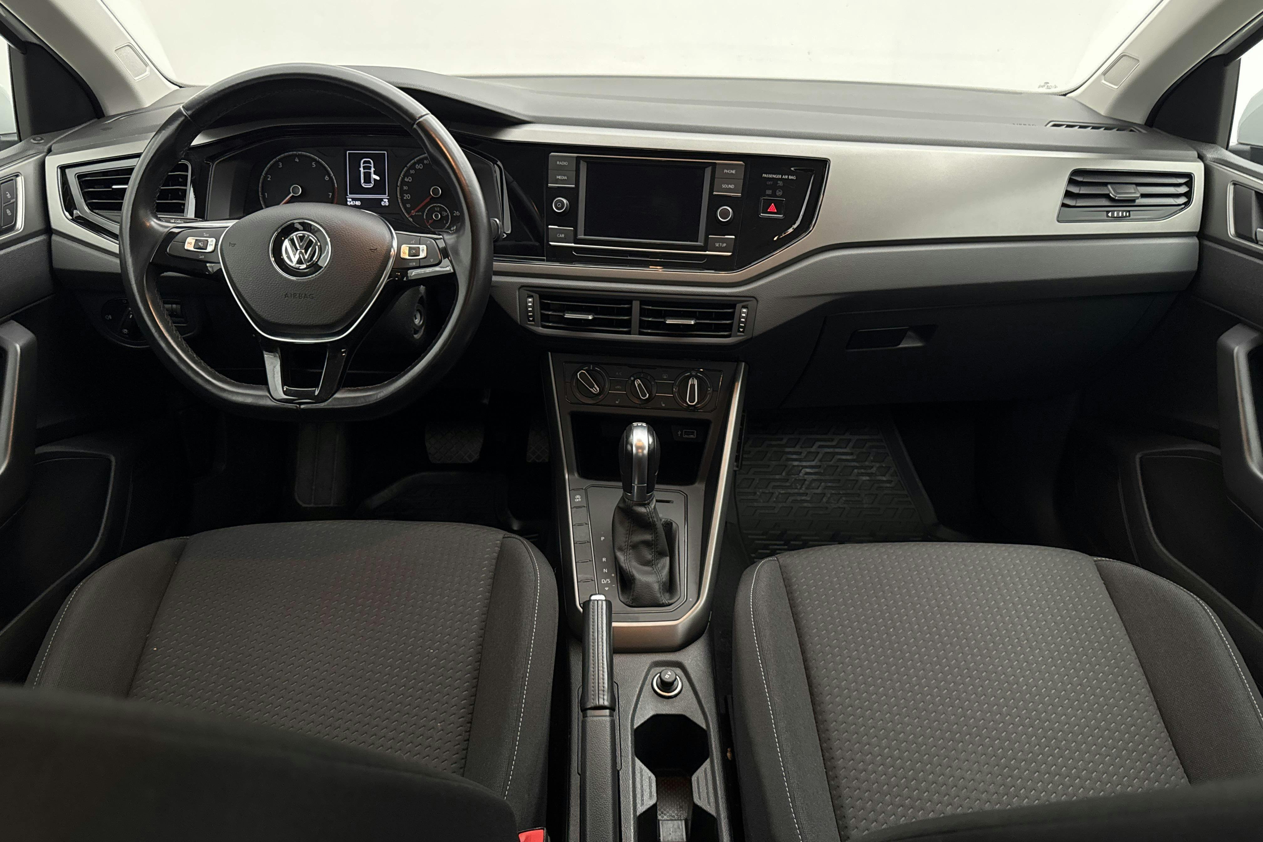Vehicle Image 6