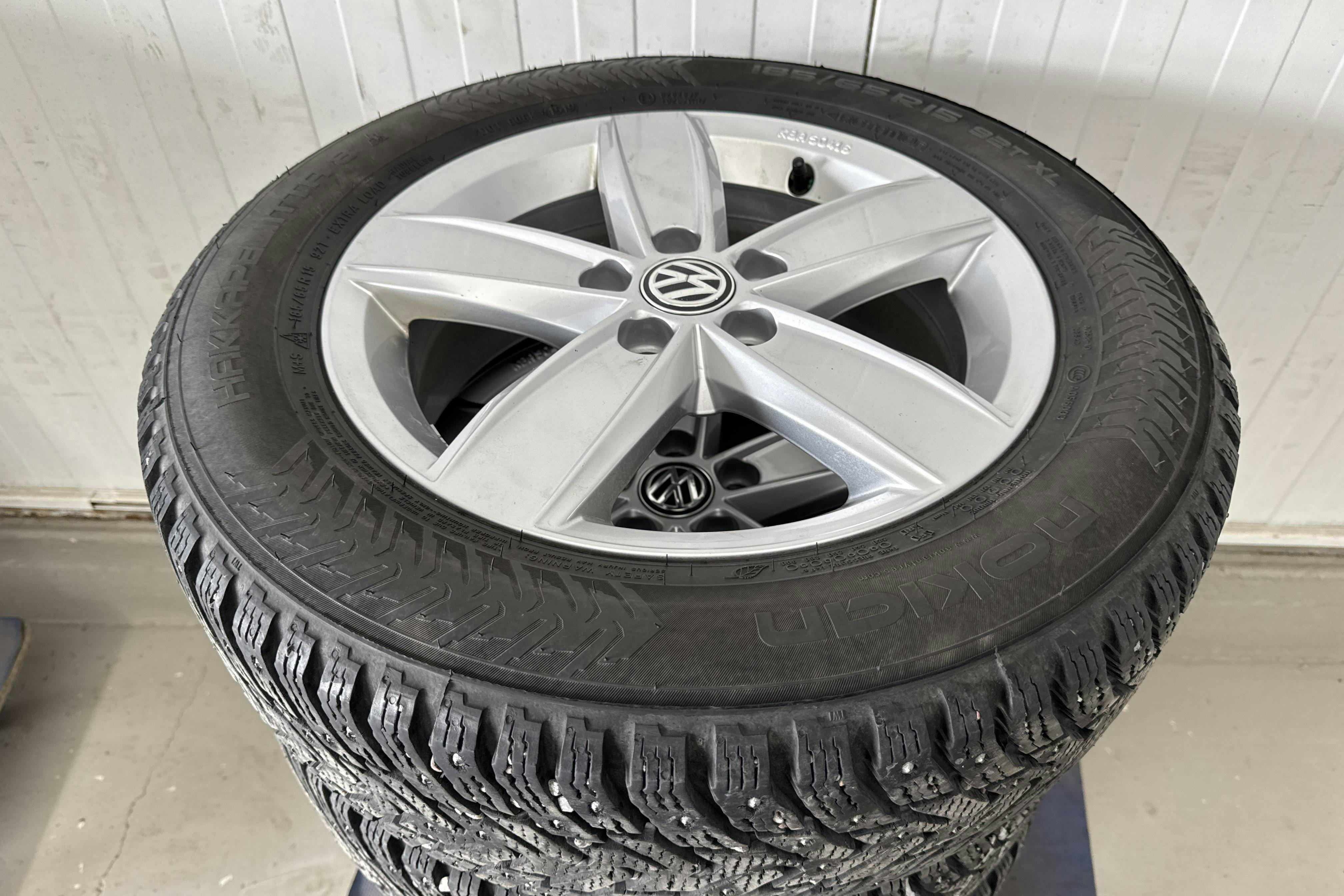 Vehicle Image 14