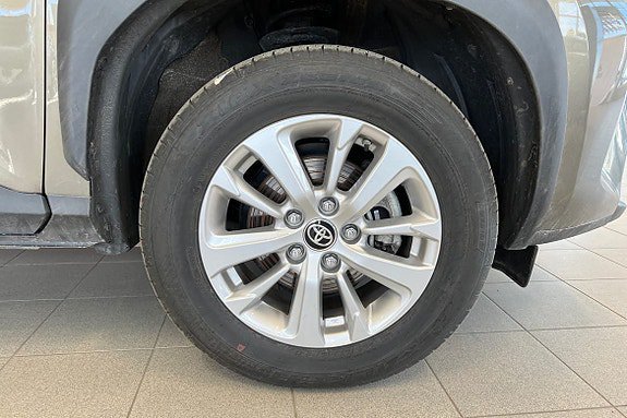 Vehicle Image 17