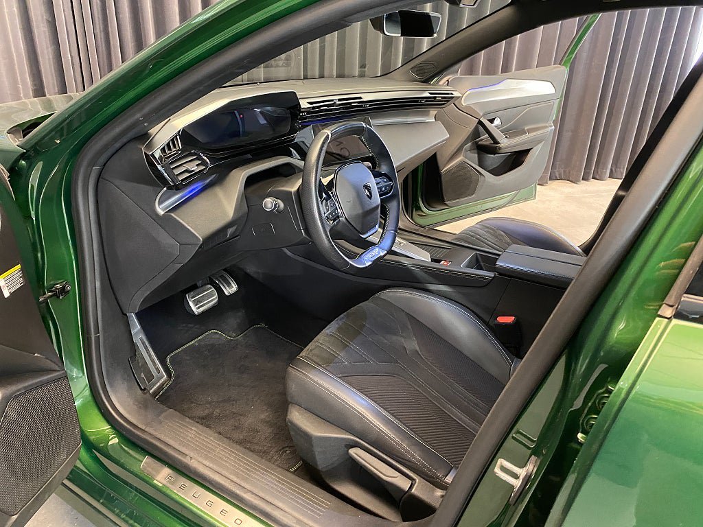 Vehicle Image 27