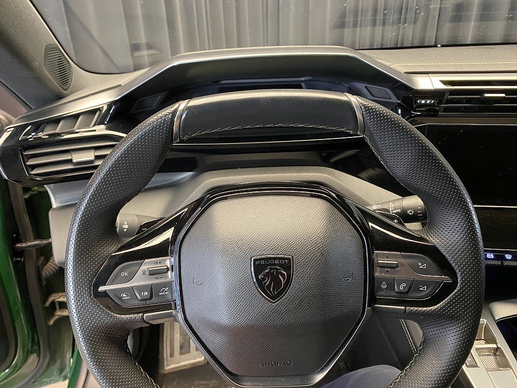 Vehicle Image 26
