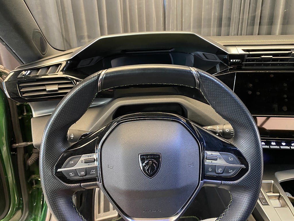 Vehicle Image 38