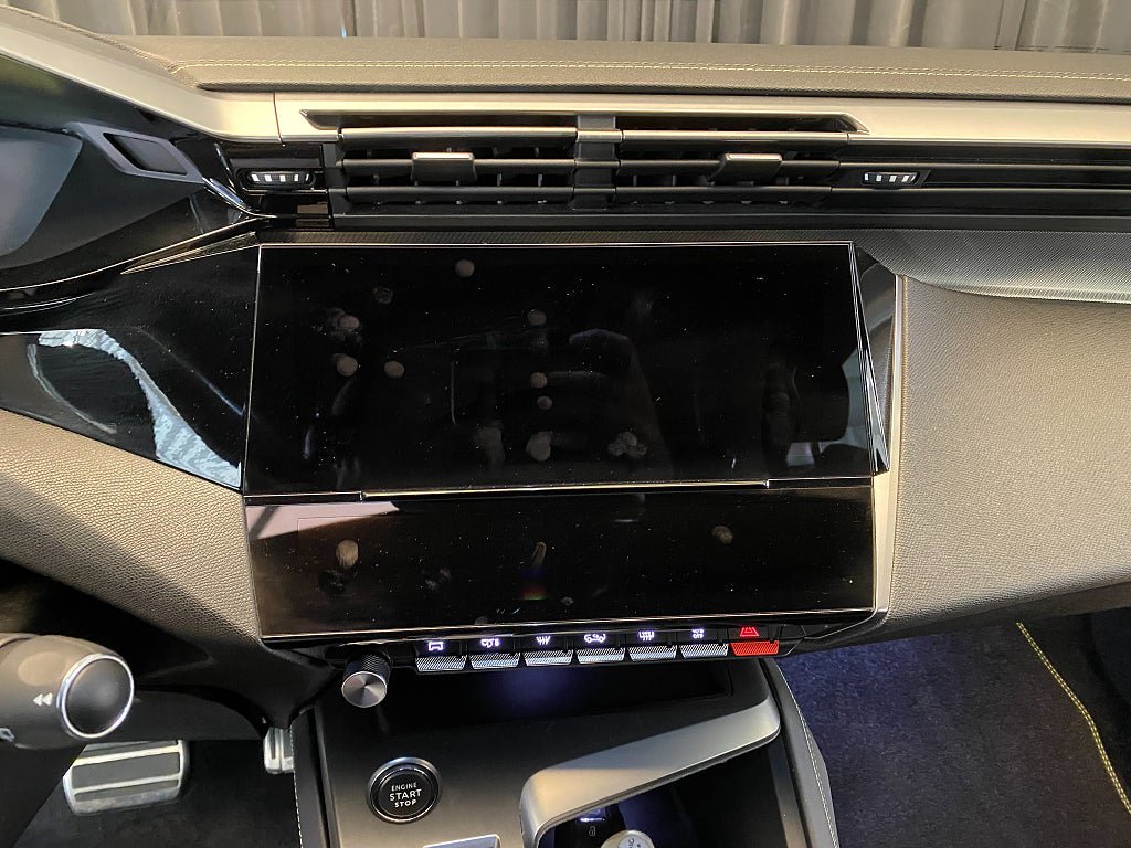 Vehicle Image 40