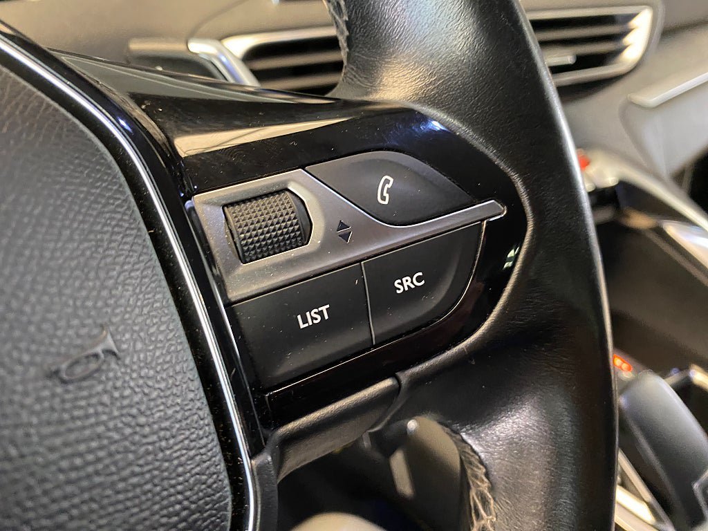 Vehicle Image 45