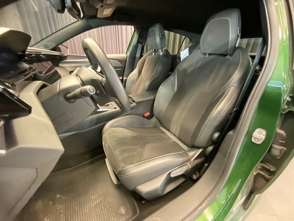 Vehicle Image 45