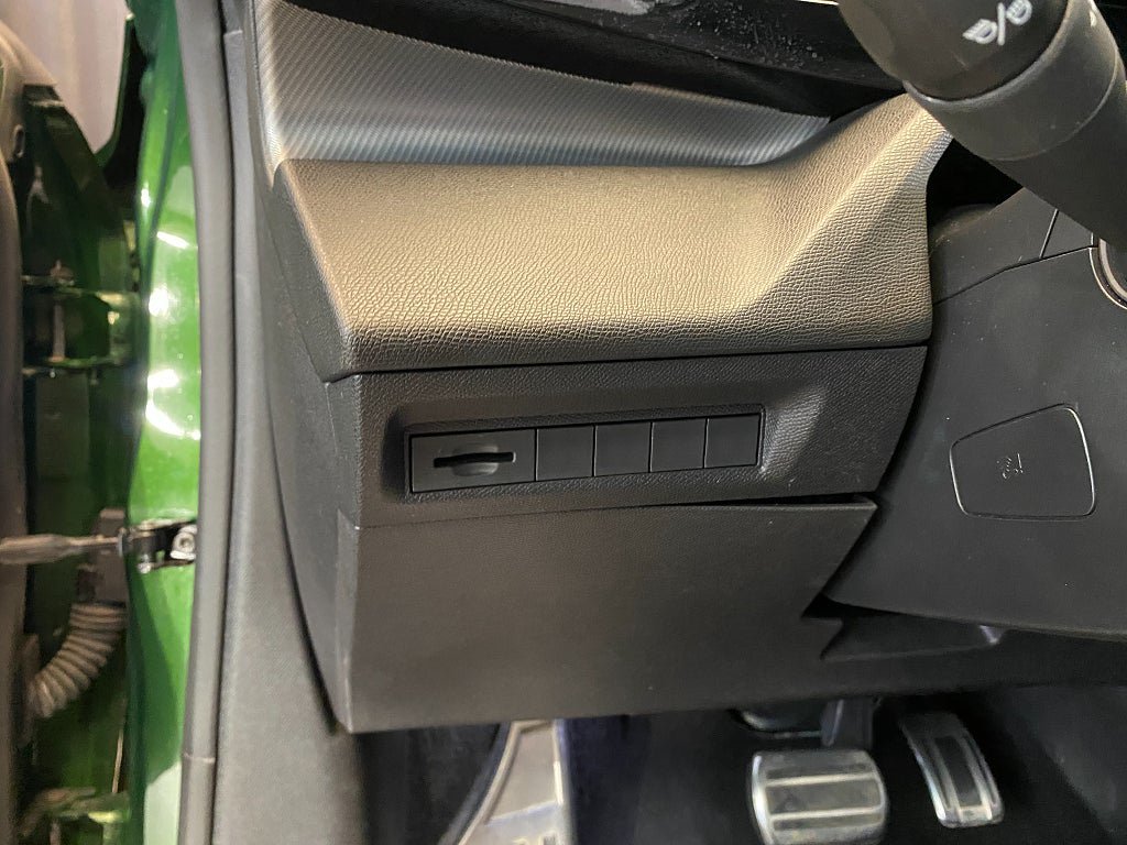 Vehicle Image 48