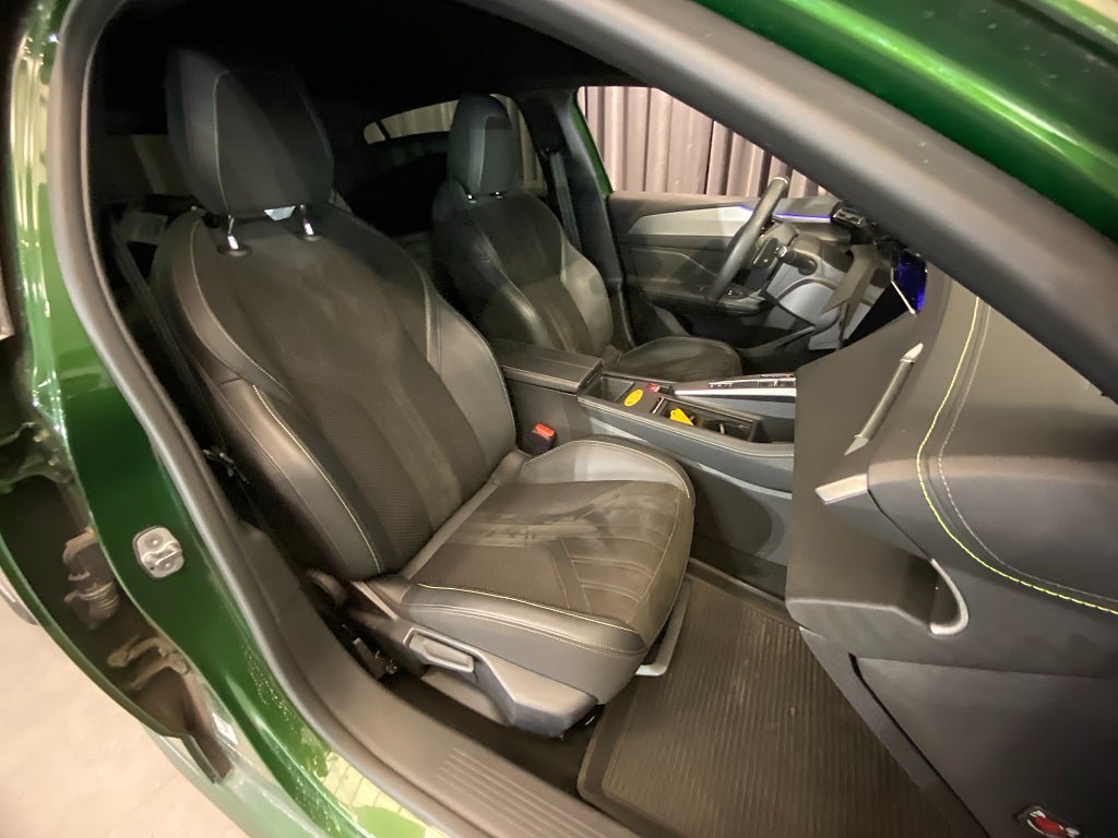 Vehicle Image 48