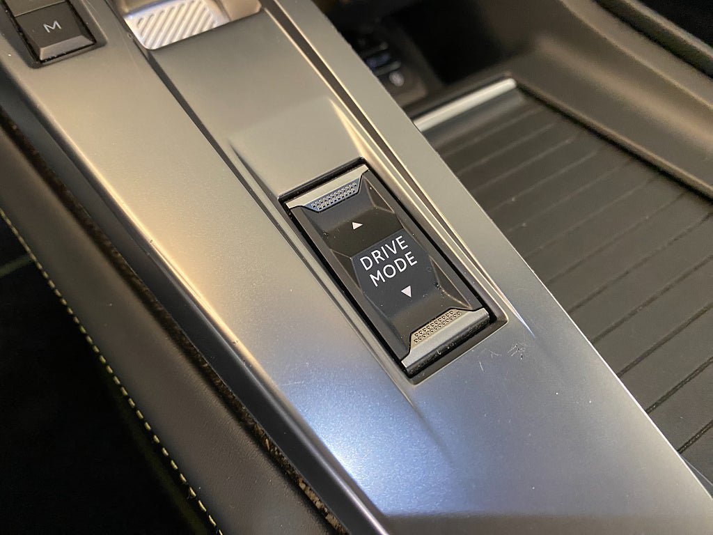 Vehicle Image 52