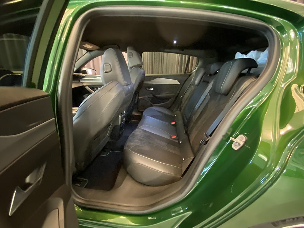 Vehicle Image 60