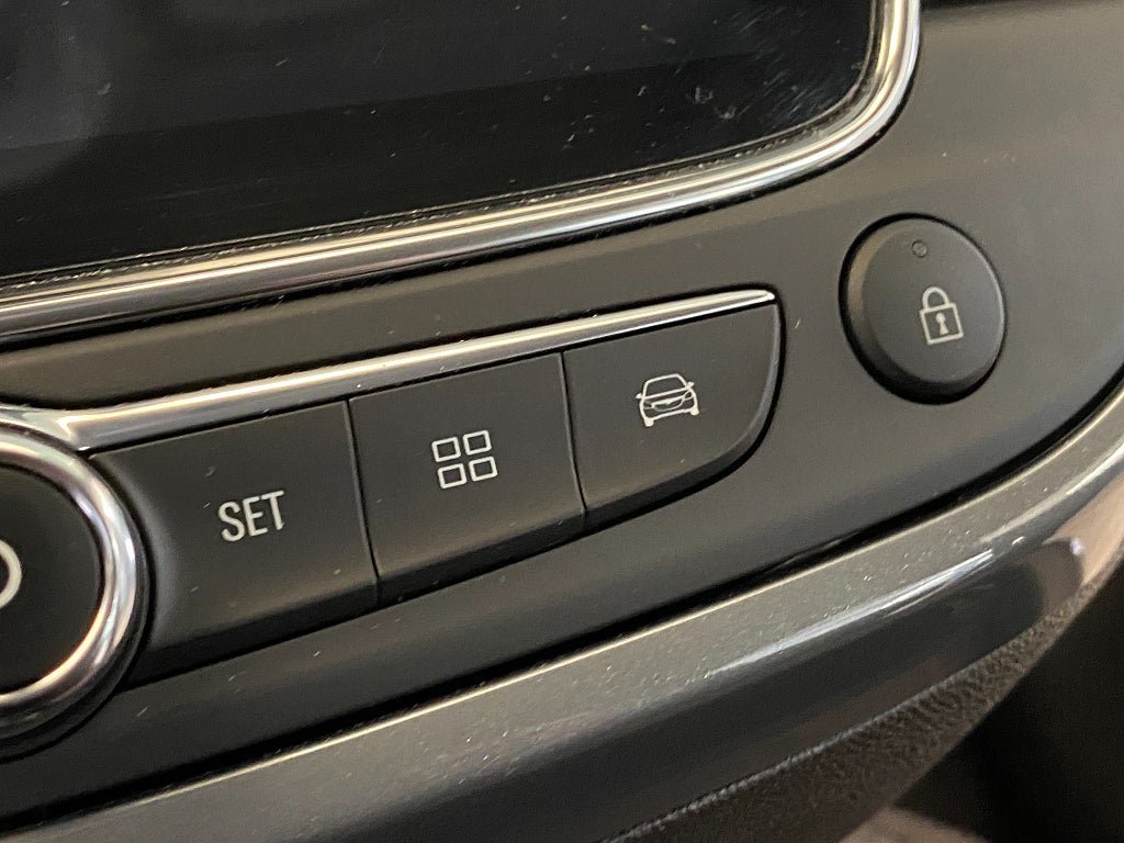 Vehicle Image 52