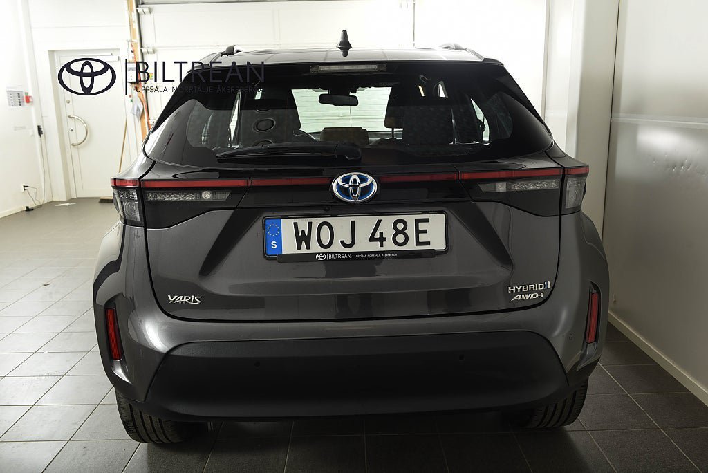 Vehicle Image 5