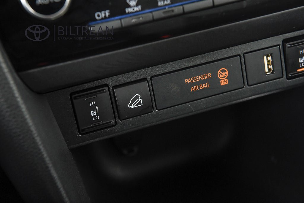 Vehicle Image 18