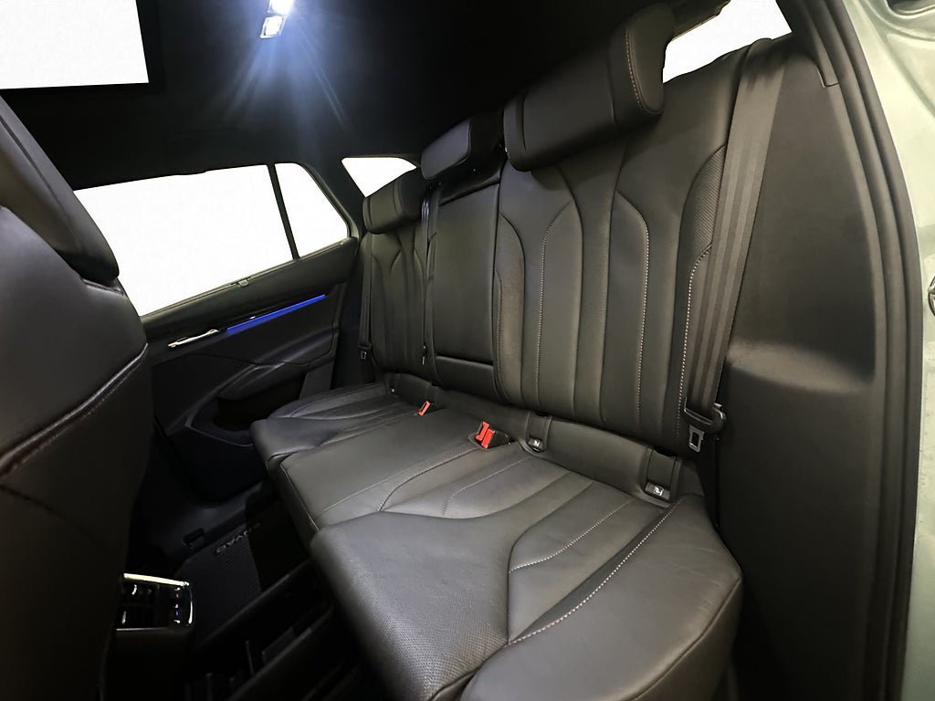 Vehicle Image 31