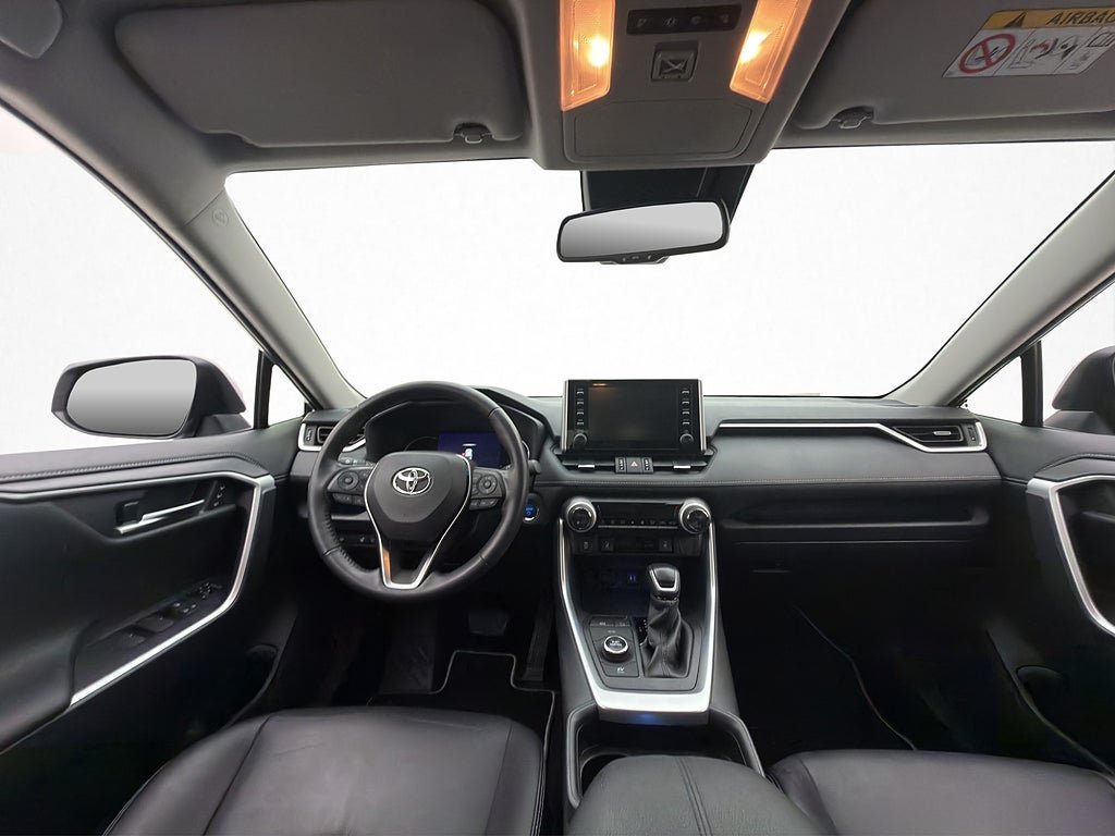 Vehicle Image 13