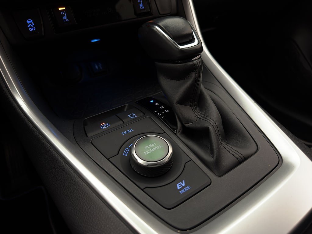 Vehicle Image 22