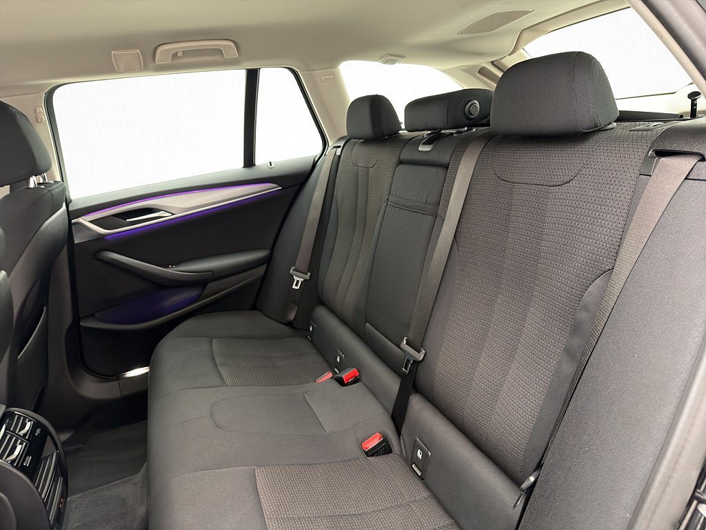 Vehicle Image 24