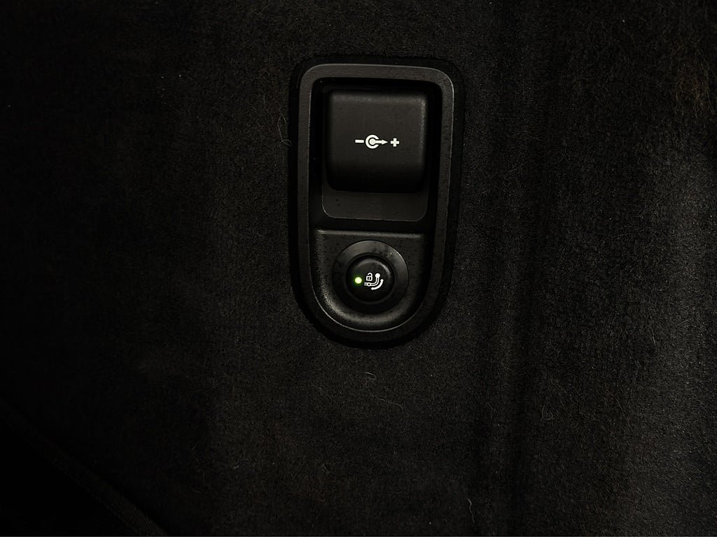 Vehicle Image 27