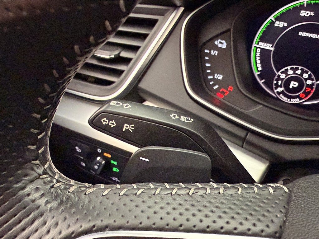 Vehicle Image 24