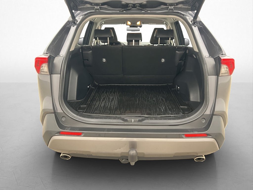 Vehicle Image 23