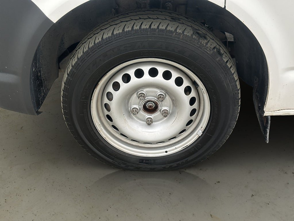 Vehicle Image 28